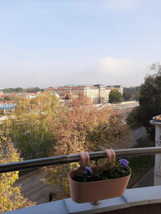 Melinaki Apartamento Ni Exterior foto